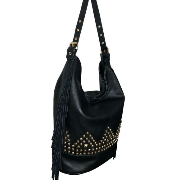 Super cute black faux leather bag with fringe on both sides! - Picture 4 of 13